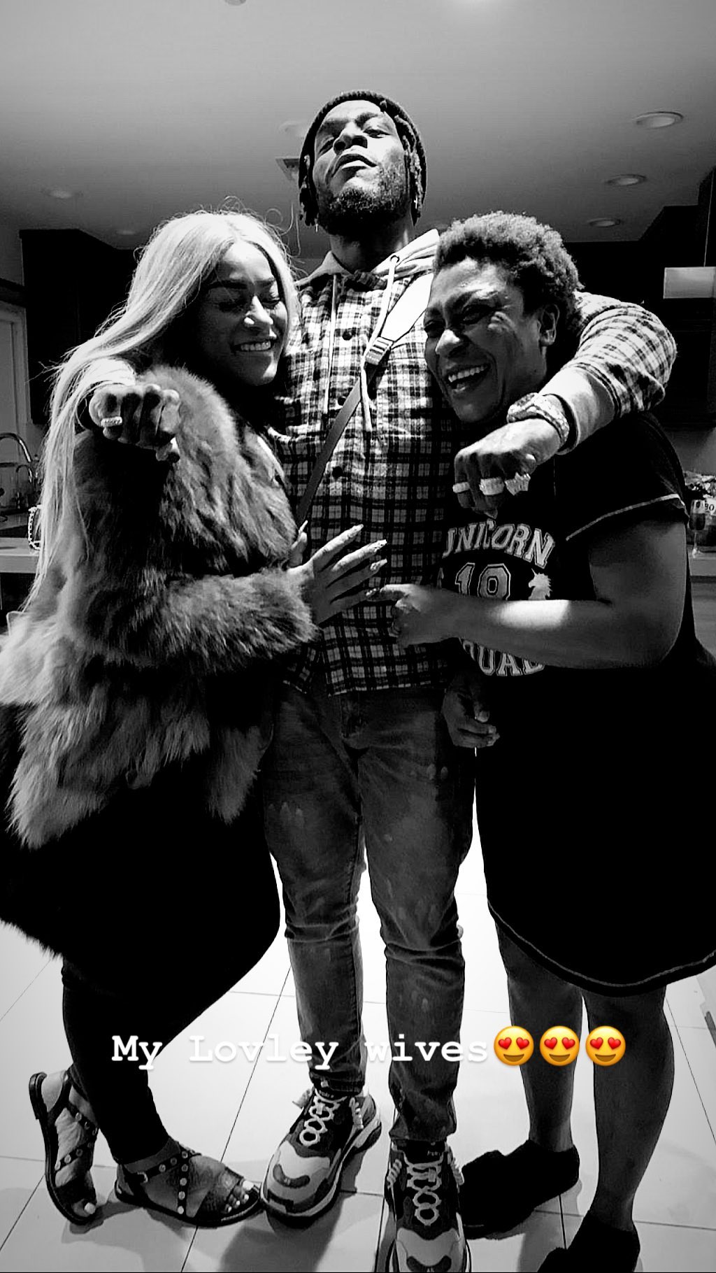 Burna Boys Flaunts His 3 Beautiful Mothers