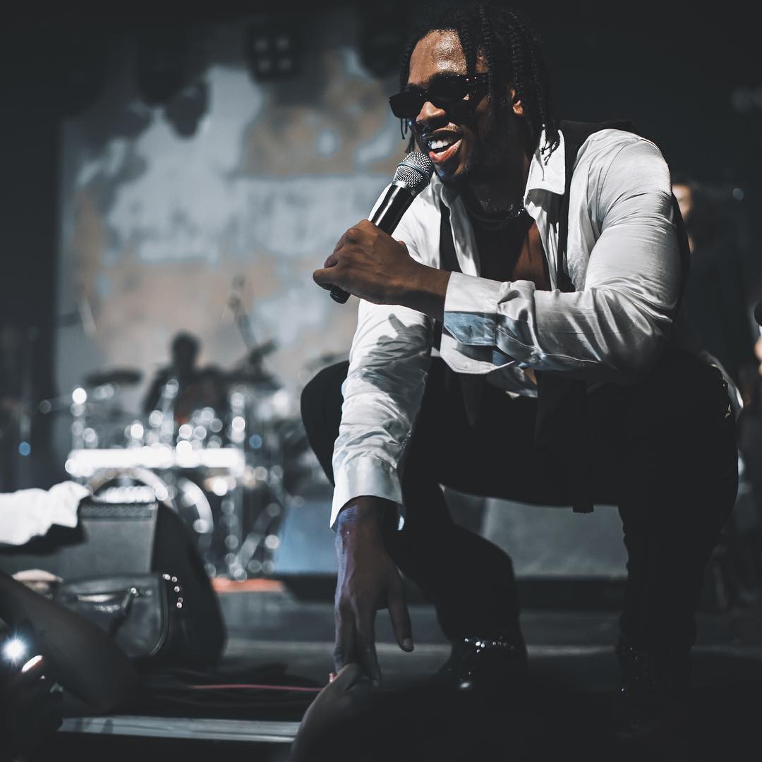 Runtown Betrays His Team Just To Please His Fans