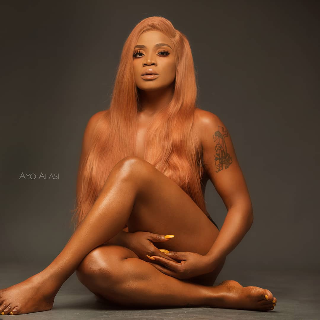 Nollywood Actress, Uche Ogbodo Displays Her Saggy Boobs