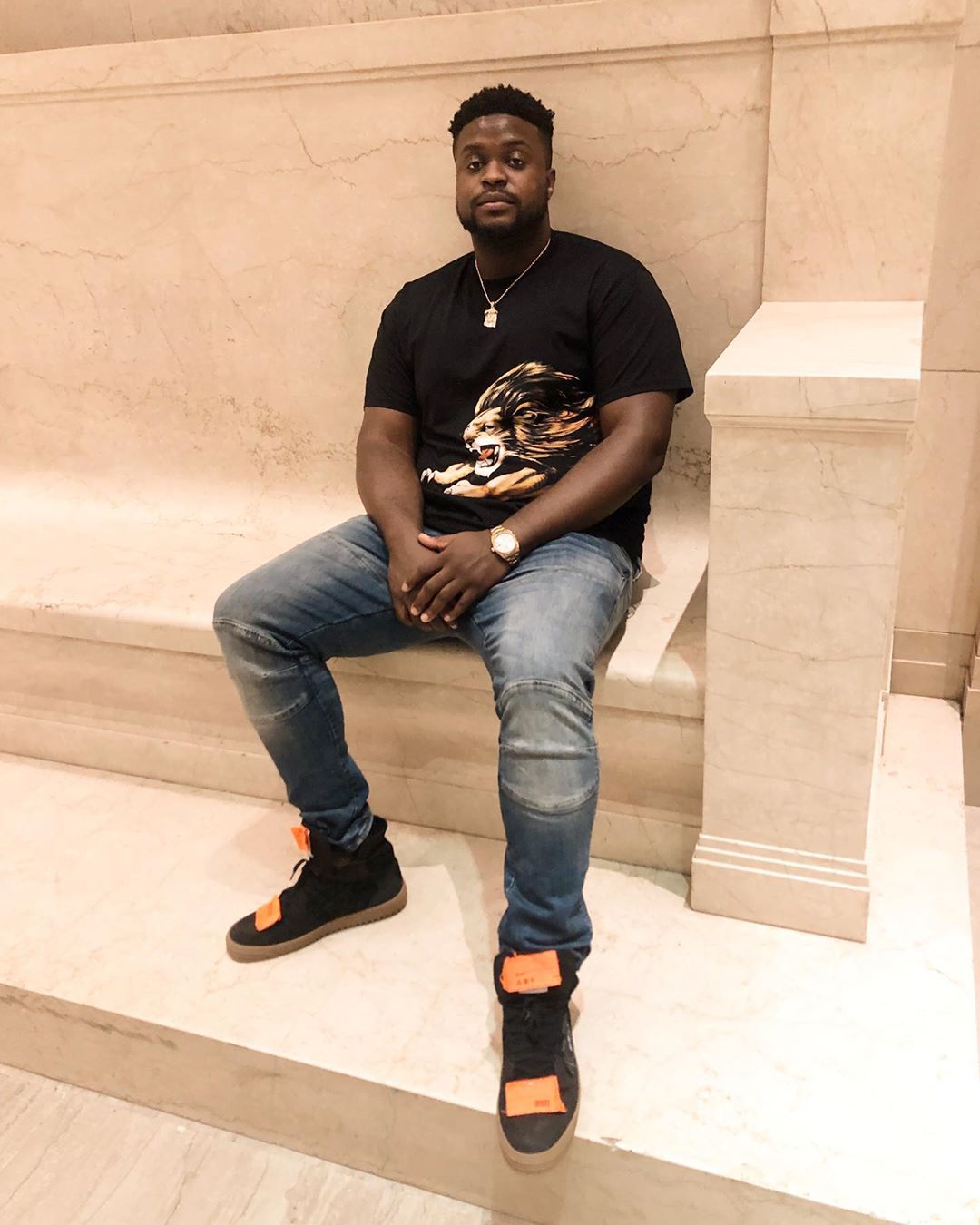Davido’s Brother, Wale Proposes To Girlfriend In New York