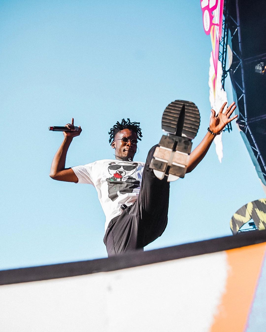 Looking For A Link With A Star? Mr Eazi Is Currently Looking For A Young Photographer